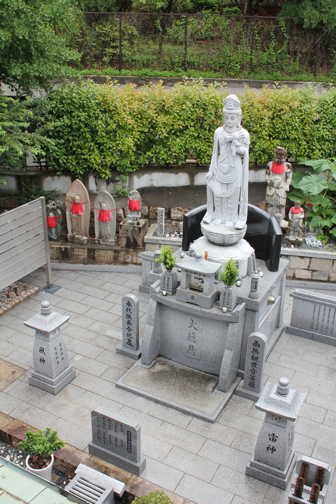 大阪府泰聖寺の観世音菩薩の写真