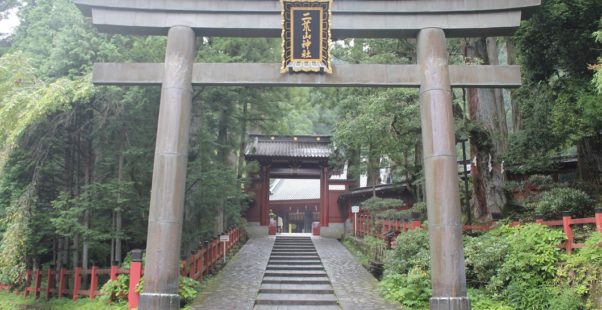 日光二荒山神社鳥居の写真