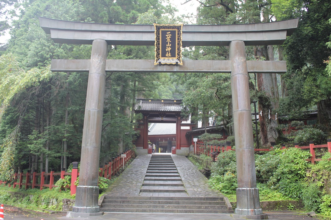 日光二荒山神社鳥居の写真