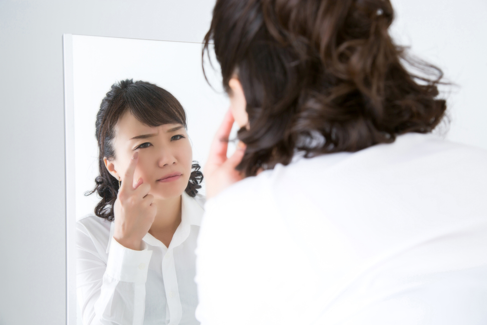 寝不足による目の充血はどうして起こるの？ | メノコト365 byわかさ生活